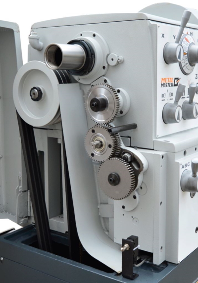 Универсальный токарно-винторезный станок MetalMaster Z46100 DRO RFS